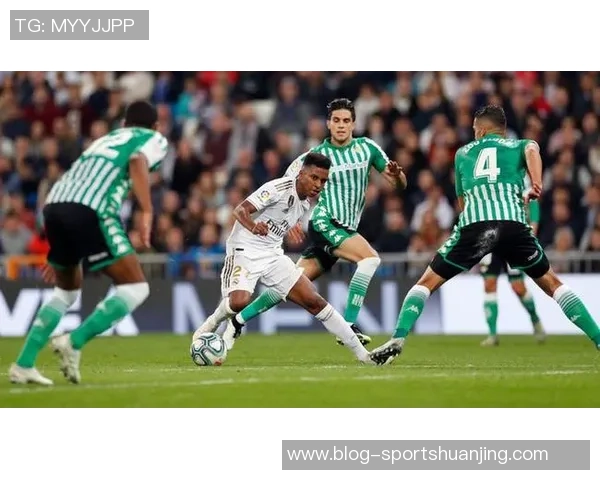 皇马或明夏出售维尼修斯标价不低于25亿引发沙特球队关注 皇马或明夏出售维尼修斯标价不低于25亿引发沙特球队关注